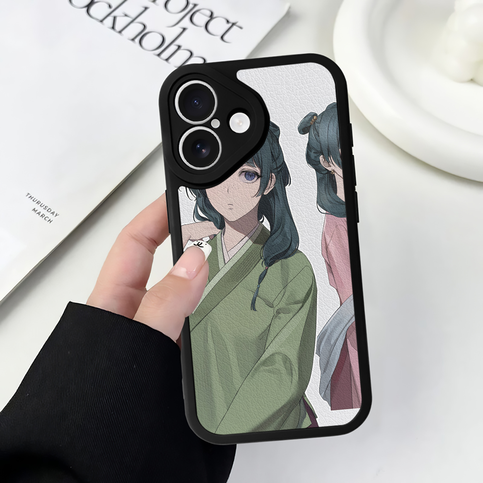 （画像用） 薬屋のひとりごと The Apothecary Diaries 【iPhone 16シリーズ対応】シリコンスマホケース（レザー調） 材質：シリコン